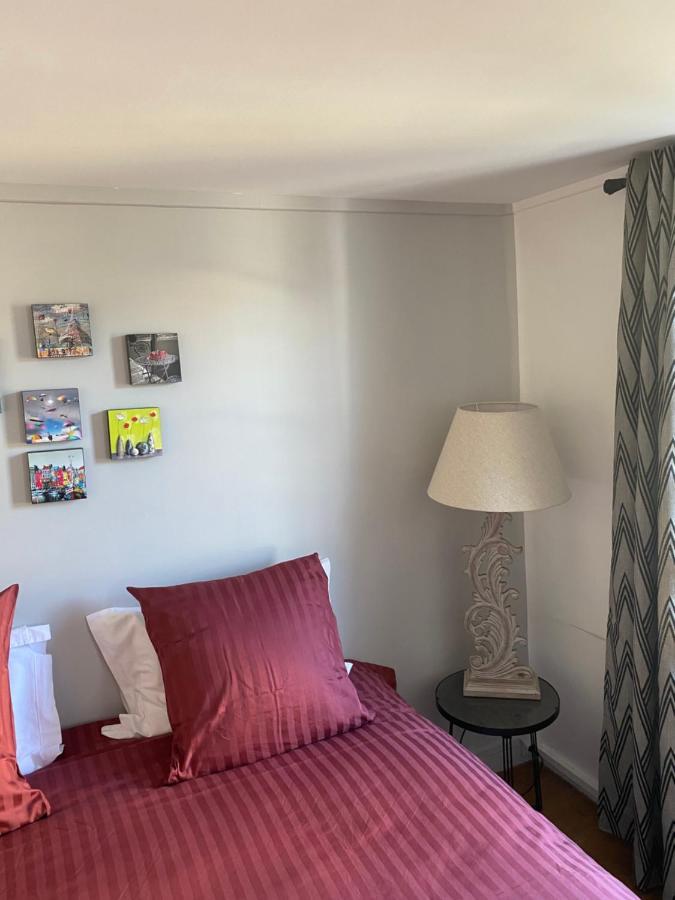 Chambre D'Hotes Du Carre Des Arts องเฟลอร์ ภายนอก รูปภาพ