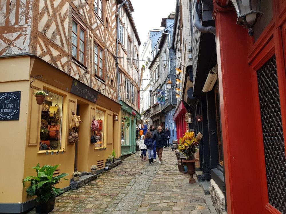 Chambre D'Hotes Du Carre Des Arts องเฟลอร์ ภายนอก รูปภาพ